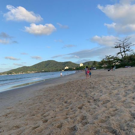 Apto E Suites Praia Do Itapocoroi بنها المظهر الخارجي الصورة
