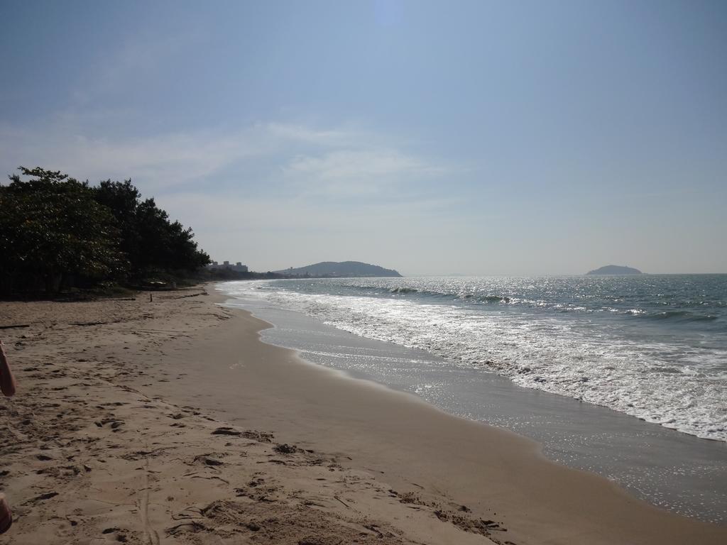 Apto E Suites Praia Do Itapocoroi بنها المظهر الخارجي الصورة