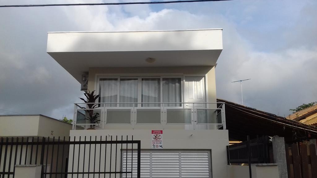 Apto E Suites Praia Do Itapocoroi بنها المظهر الخارجي الصورة